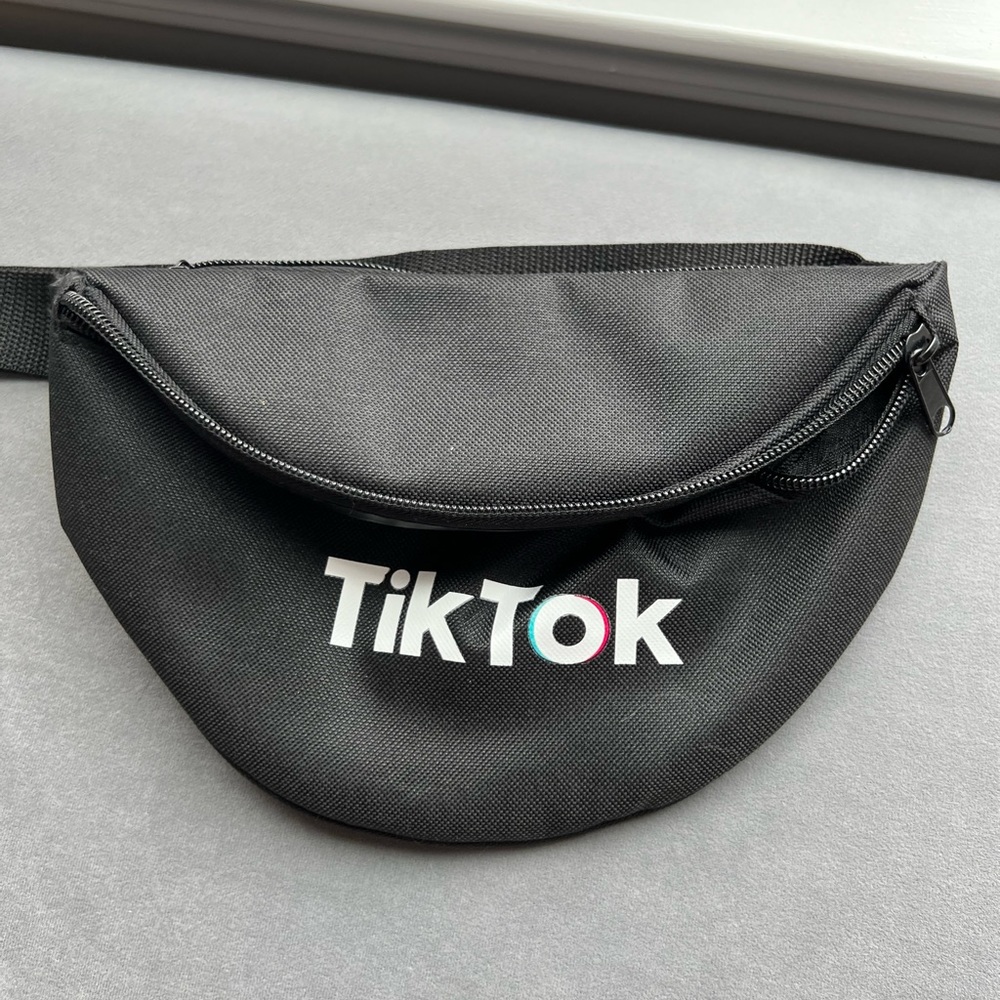 TikTok Fanny pack